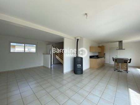 Location maison à Bourg-Blanc, 5 pièces 101.81m² - Photo 4