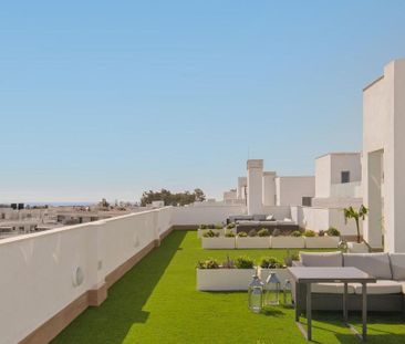 2 bedroom luxury Apartment for rent in Marbella, Andalusia - Photo 4