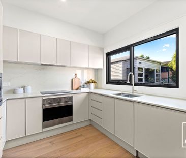 Brand New Architectural Masterpiece In Thirroul - Photo 4