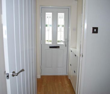 2 bed terraced house to rent in NE31 - Photo 2