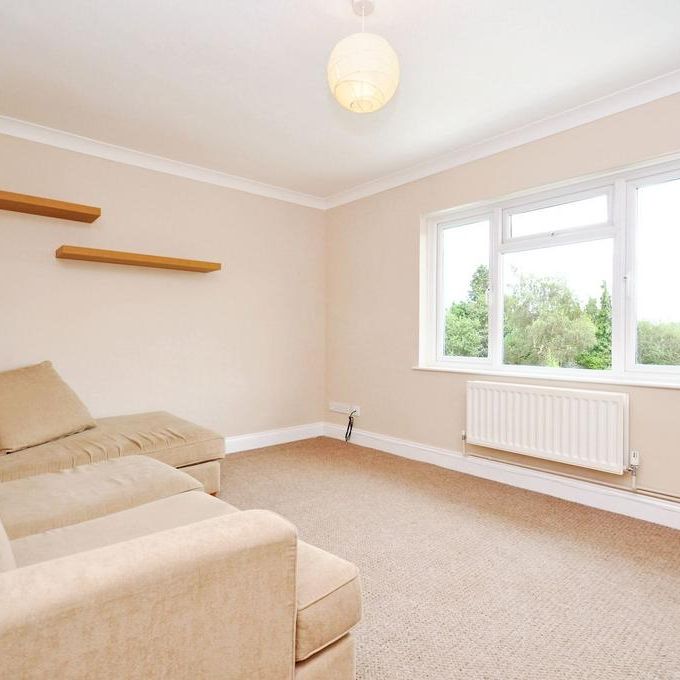 2 bedroom maisonette to rent - Photo 1