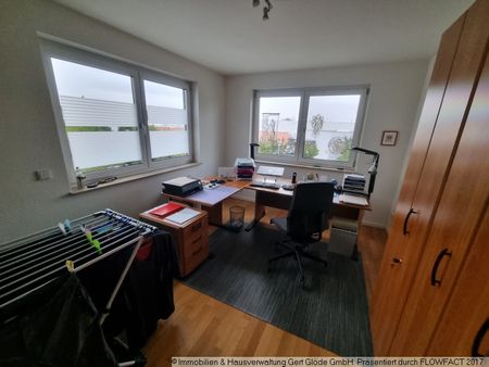 Wohnung der Extraklasse - altersgerechte 3-Raum-Wohnung (Neubau) im 2.OG mit Balkon und Stellplatz, ab Dezember frei - Sorbenweg - Foto 3