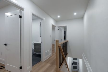 For Lease - 2555 Dundas Street Unit# Second Floor, Toronto, Ontario - Photo 2