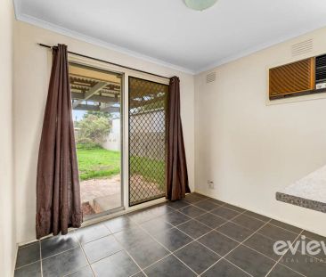 “Beautiful 3-Bedroom Cottage in Werribee!” - Photo 5