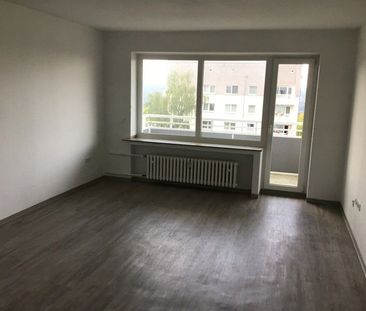 Schöner wohnen und sparen: Wärmedämmung und neue Fenster ! - Foto 1