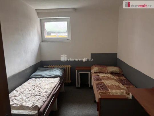 pronájem lůžka Praha Horní Počernice, Mezi vozy - Photo 1