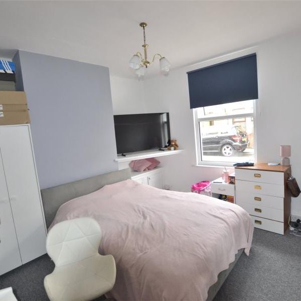 Vauxhall Road, Gloucester, Gloucestershire, GL1 - Photo 1
