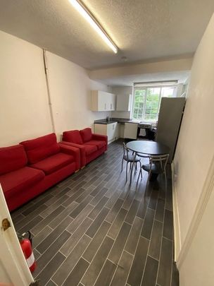 Room in a Shared House, Hendon Lane, N3 - Photo 1