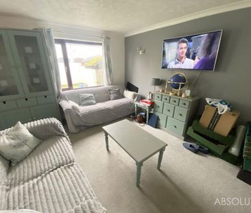 2 bedroom terraced house to rent - Photo 2