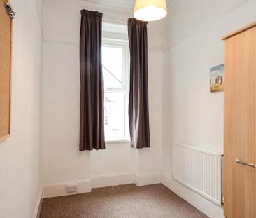 6 bedroom terraced house to rent - Photo 1
