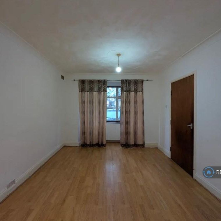 3 bedroom detached house to rent - Photo 1