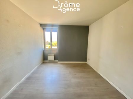 Location Appartement 3 pièces 57m² CHATEAUNEUF SUR ISERE 26300 - Photo 4