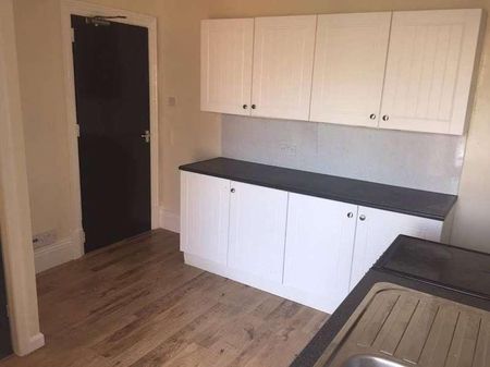 Alliance Avenue, HU3 - Photo 4