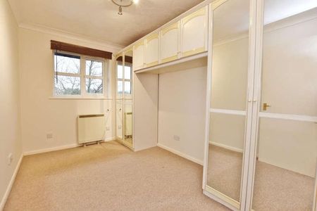 Park Lodge, St. Albans Road, WD25 - Photo 2