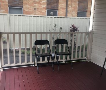 3 BEDROOM GRANNY FLAT - Photo 4