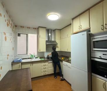 Carrer de Salamanca, Valencia, Valencian Community 46005 - Photo 2