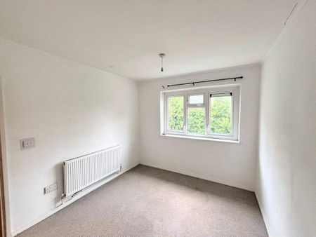 3 bedroom apartment to rent - Photo 5