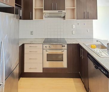 NEW LYNN - 2 Bedroom Apartment with 1 Carpark - Photo 6