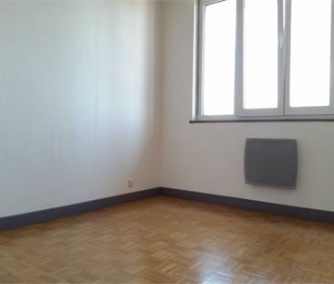 Location Appartement 101.56 M² SAINT-LOUIS 1 240 € - Photo 3