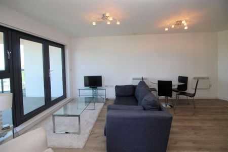 2 bedroom apartment to rent - Photo 3