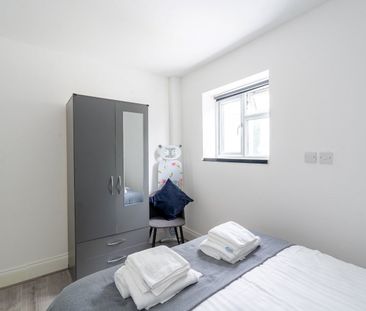 1 Bed Flat, Oakington Manor Drive, HA9 - Photo 4
