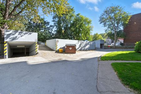 For Lease - 103 Emerald Street, Hamilton, Ontario - Photo 4