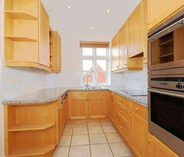 Virginia Water, Surrey, GU25 - Photo 6