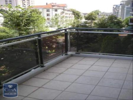 Appartement à louer 3 pièces 69m² - Photo 3