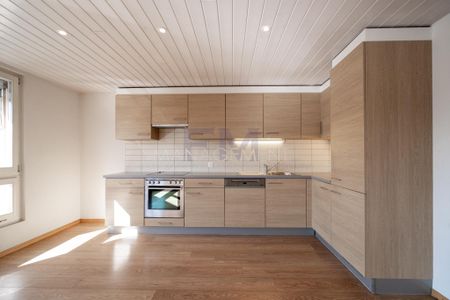 Madame-De-Stael - 4 pcs, 6th floor, attic - Photo 5