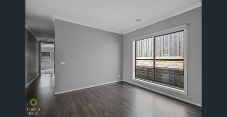 17 Coach Road, Newborough, Vic 3825 - Photo 5