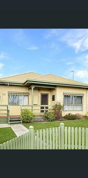 95 Hennessey St, Moe, Vic 3825 - Photo 1