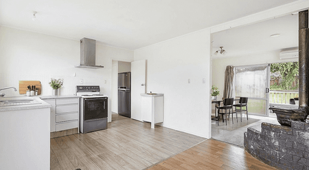 Down the driveway location - Photo 3