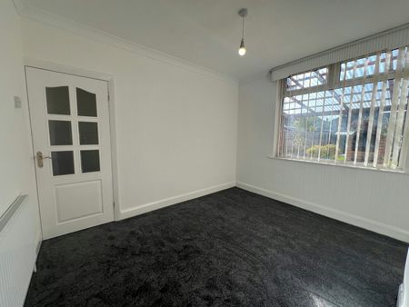 Terraced House to rent on - Photo 3