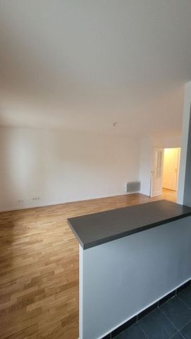 Appartement Courbevoie 2 pièces 47.10 m2 - Photo 2