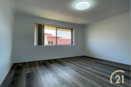 Renovated 2 Bedroom Unit in the Heart of Fairfield!!! - Photo 3