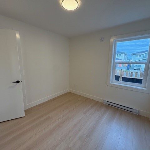 Beautiful Brand New Home – Two Bedrooms One Bath Lower Suite - Photo 1