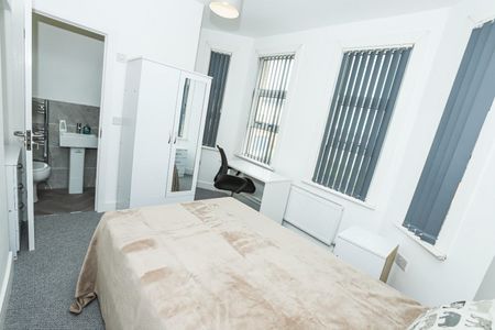 5 bedroom House To Let Total Size: 1314 SQ FT - Photo 5