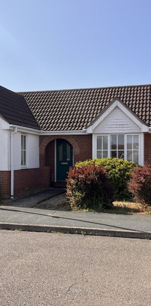 Wake Road, March - Photo 1