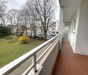 Apartment - Photo 2