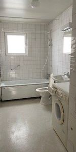 Skarpbrunnavägen, Norsborg - Photo 3