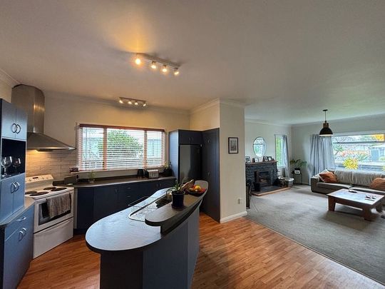 Home in Hastings: furnished short term rental - Photo 1