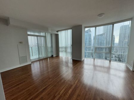For Lease - 208 Enfield Place Unit# 2603, Mississauga, Ontario - Photo 4