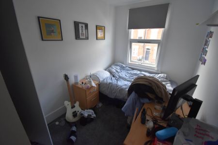 Price £3,750 pcm - Available 02/07/2026 - Furnished - Photo 3