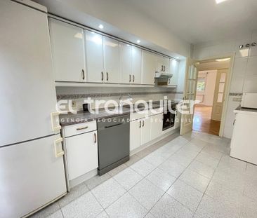 Dúplex de alquiler en Calle San Sebastián, Casco Antiguo - Photo 2