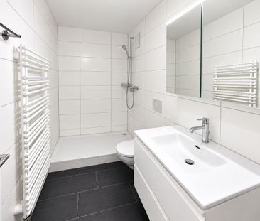 Charmante 2-Zimmer-Dachwohnung mit Blick auf das Schloss Laupen - Foto 3