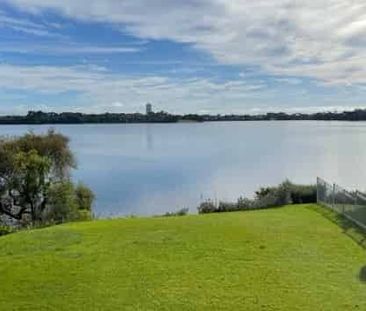 Available Now Grand old lady on the lake - Photo 5