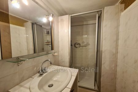 Location Appartement 2 pièces 37m² BANDOL 83150 - Photo 5
