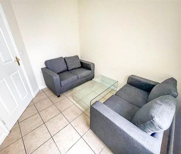 4 bedroom terraced house to rent - Photo 1