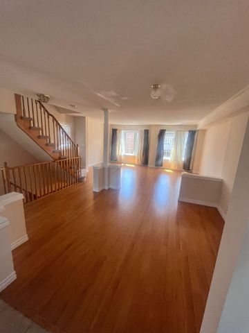 For Lease - 27 Frost King Lane, Toronto, Ontario - Photo 4