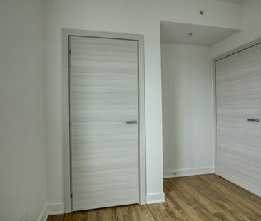 30 Saint-Joseph Est, Montréal, QC - Photo 2